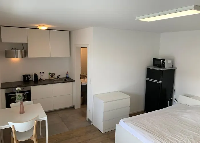 Frundsberg-apartment דירה