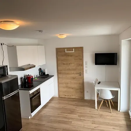 Frundsberg-apartment Апартаменты Миндельхайм