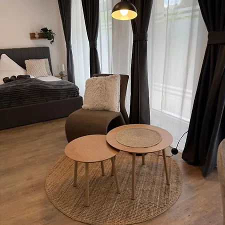 Frundsberg-apartment 公寓